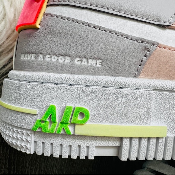 NWT Nike Air Force 1 Pixel Women’s Shoes - Picture 8 of 10